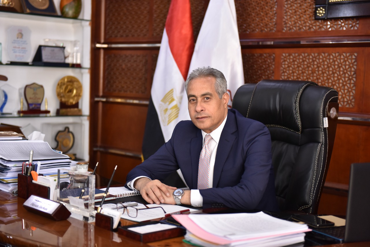 وزير القوى العامله 